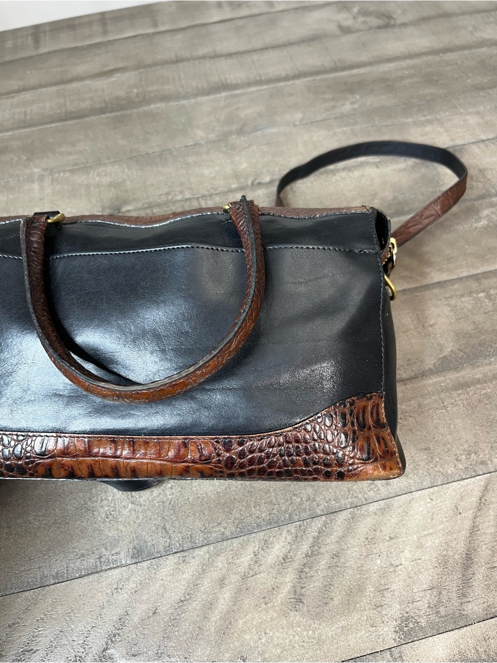 Brahmin Black Leather
Crocodile Embossed Tuscan
Collection Satchel Bag 1990s - Picture 6 of 7